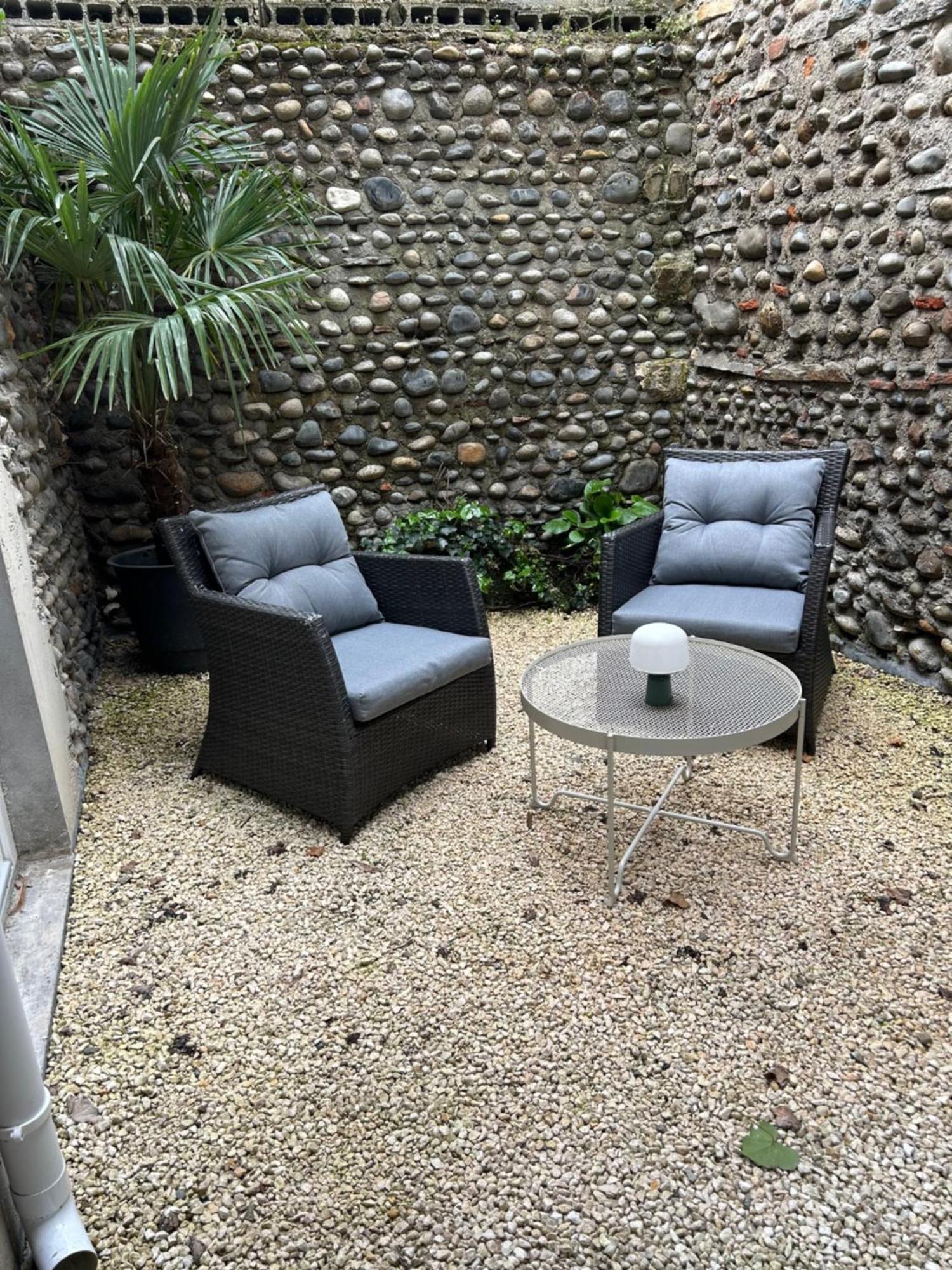 Le Patio : Appartement Chic 3 Chambres Au Coeur De Pau Exterior foto
